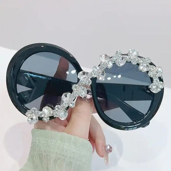 Large‎ Oversized Black Round Bejeweled Rhinestone Sunglasses Fashion Glasses - Picture 2 of 3